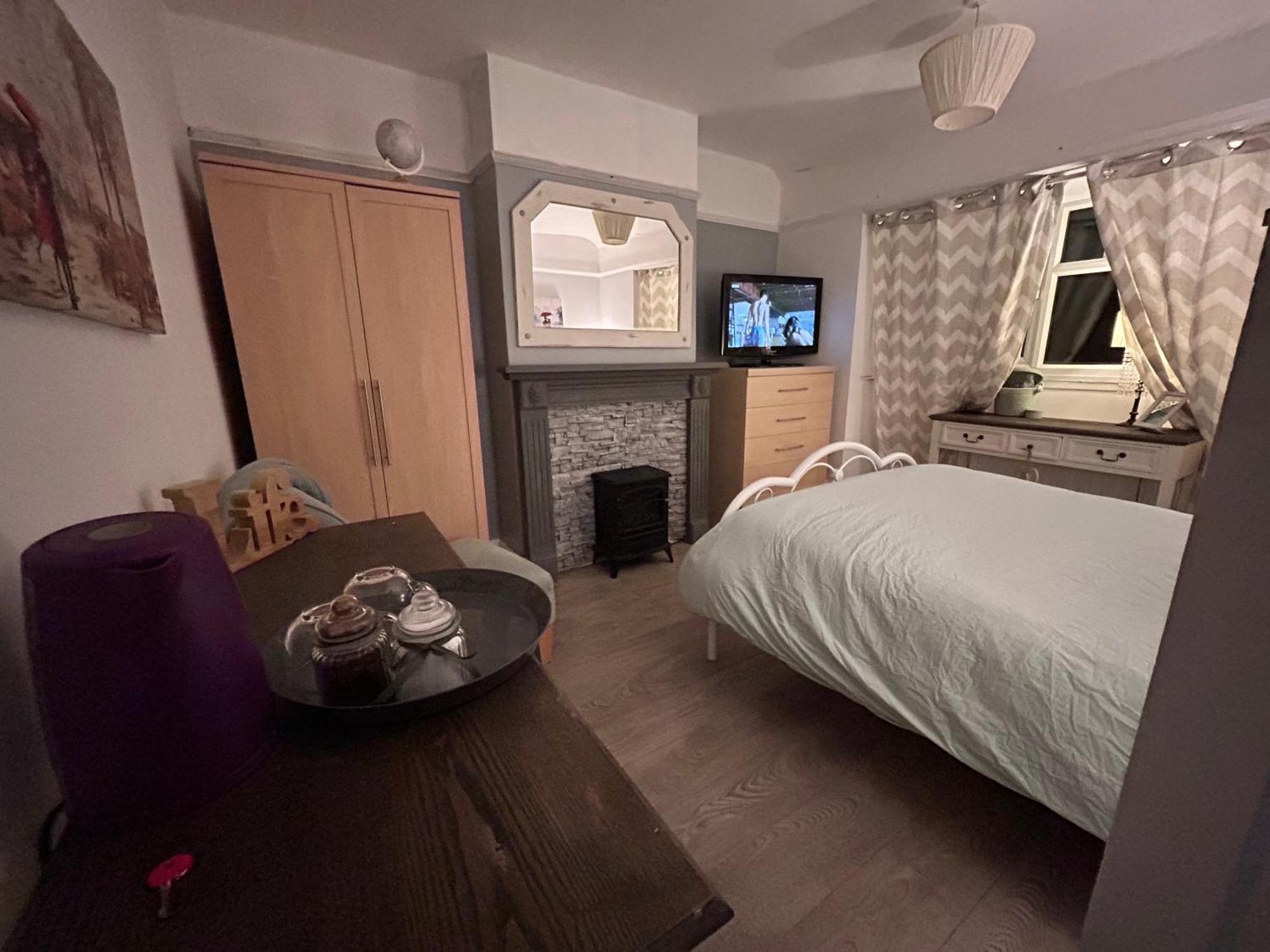 Redditch Rest Near Town Centre & Transport Links Apartment Exterior photo